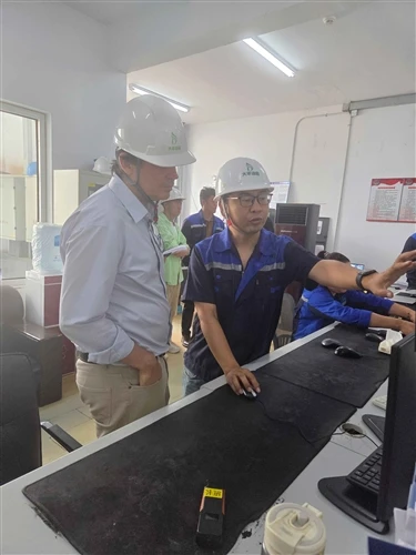 Quannu lu vostru distributuri di Shanghai porta nu cumpraturi spagnolu ntô vo...